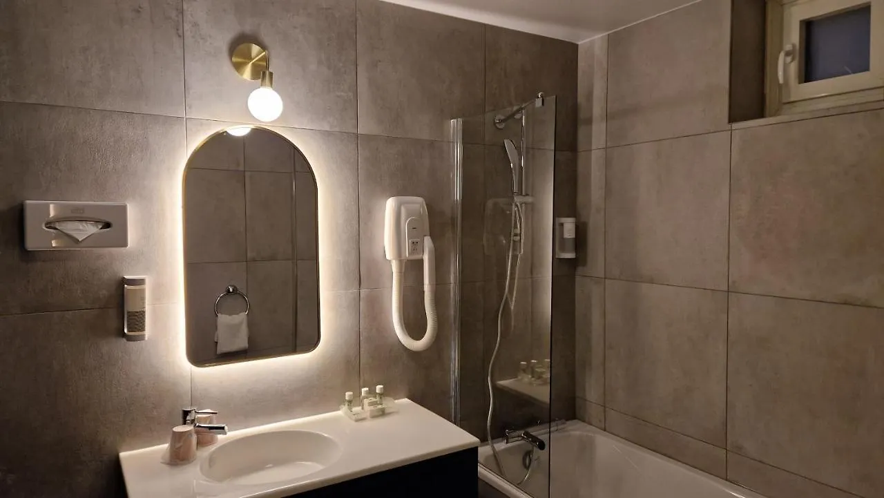 Hotel Princesse Caroline Paris