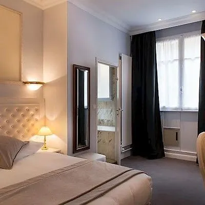 Hotel Princesse Caroline Paris