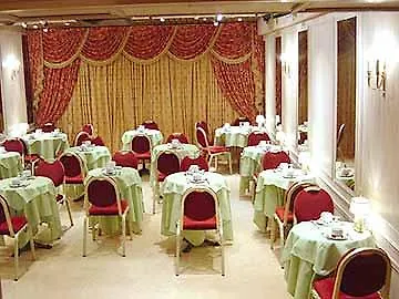 Hotel Princesse Caroline Paris