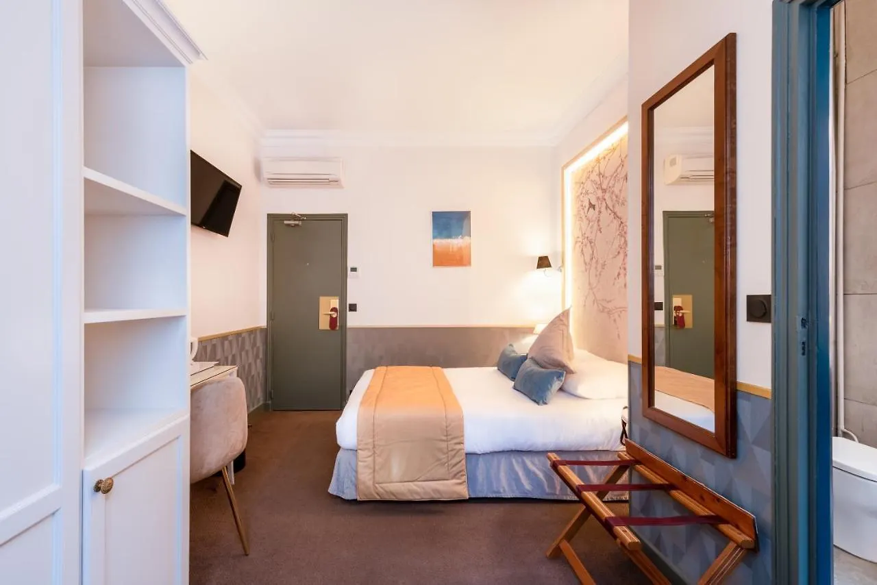 Hotel Princesse Caroline Paris