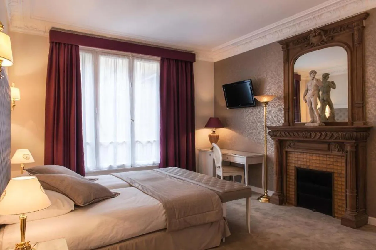 Princesse Caroline Paris Hotel