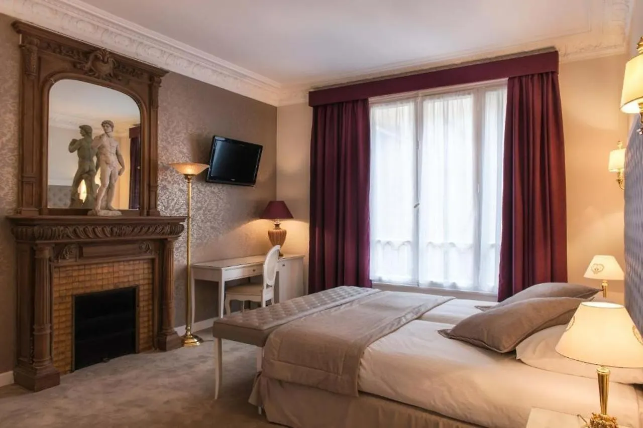 Princesse Caroline Paris