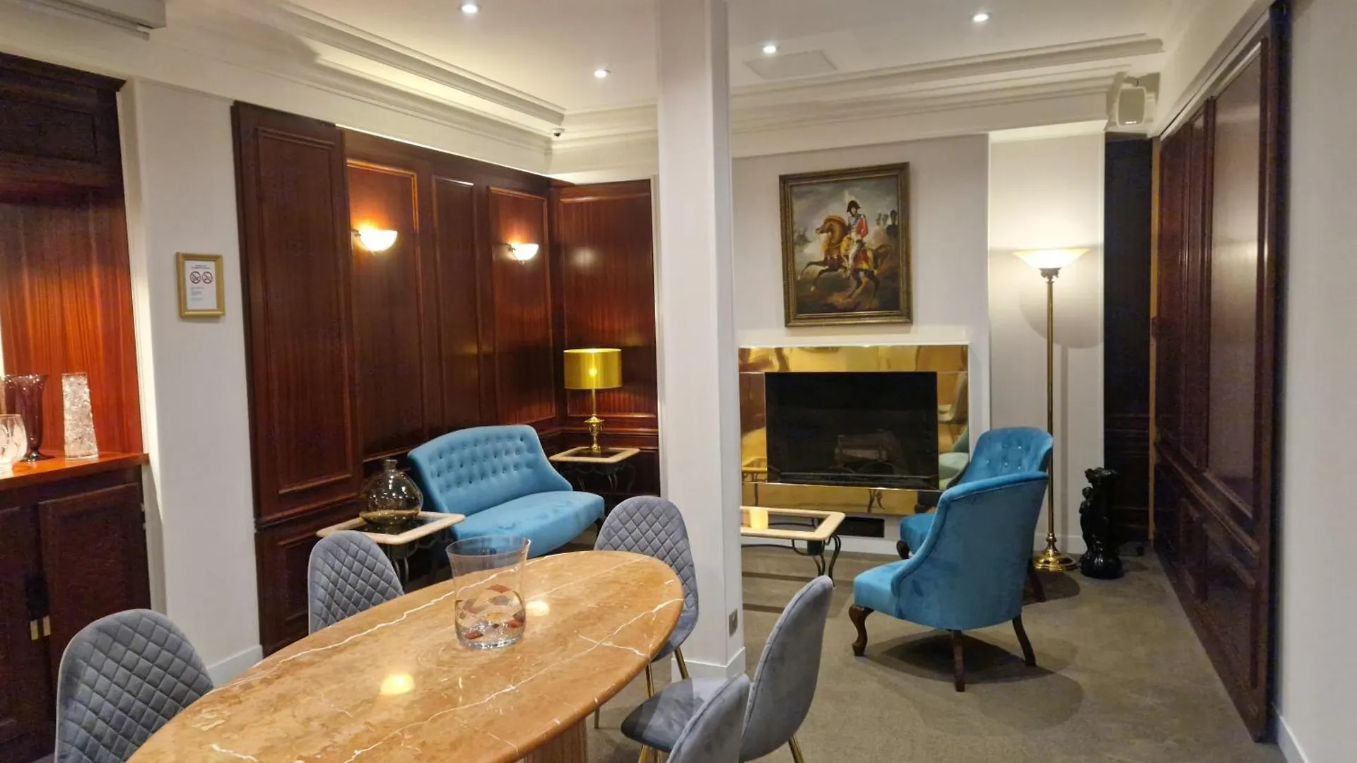 Princesse Caroline Paris Hotel