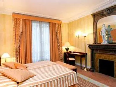 Princesse Caroline Paris Hotel