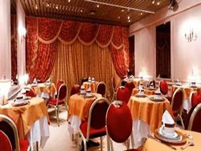 Princesse Caroline Paris Hotel